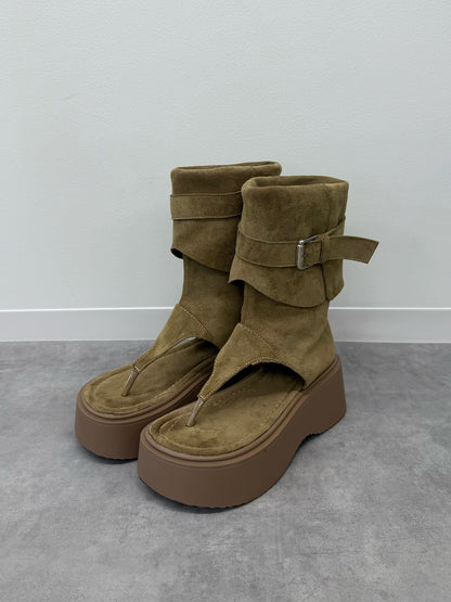 スエードライクトングブーツサンダル