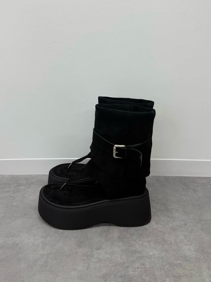 スエードライクトングブーツサンダル