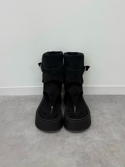 スエードライクトングブーツサンダル