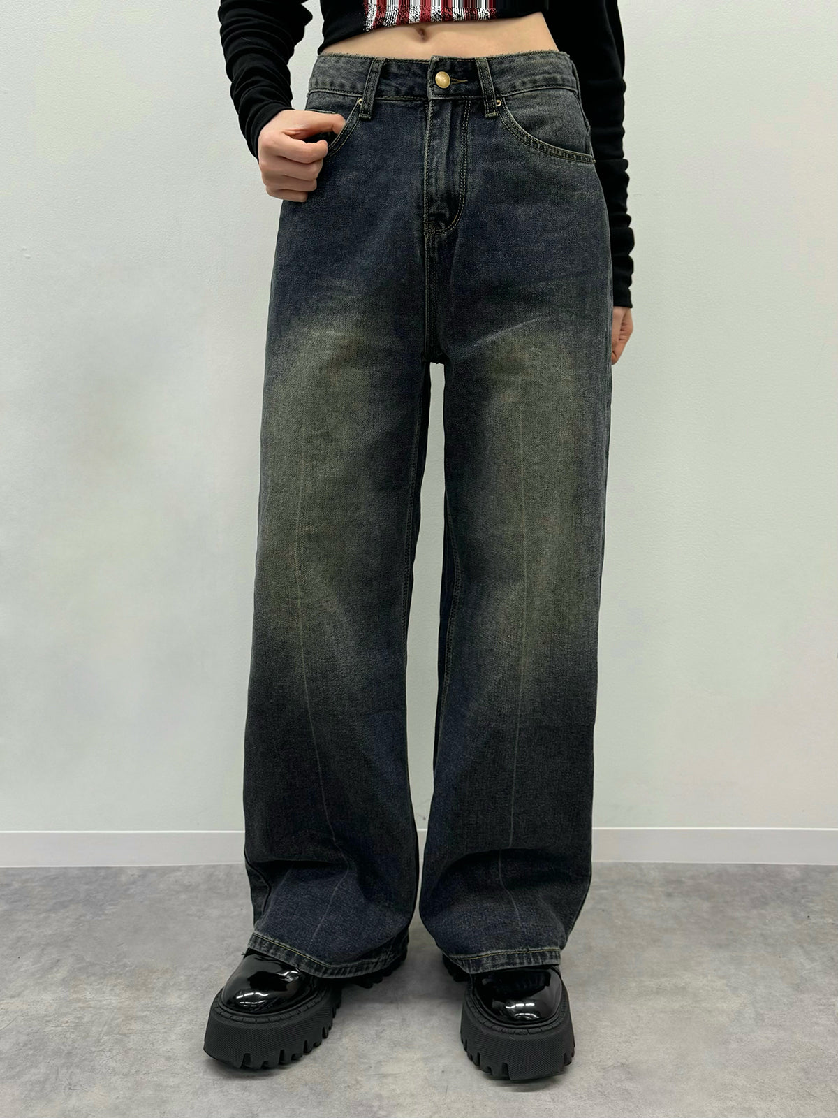 高腰洗水牛仔褲
