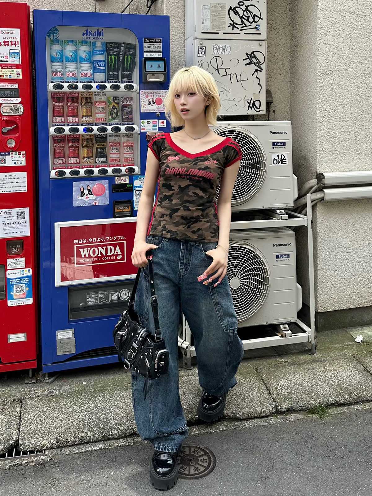 ビッグポケットカーブデニムパンツ