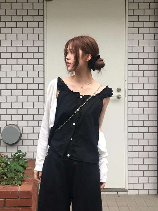 フリルショルダーノースリーブブラウス
