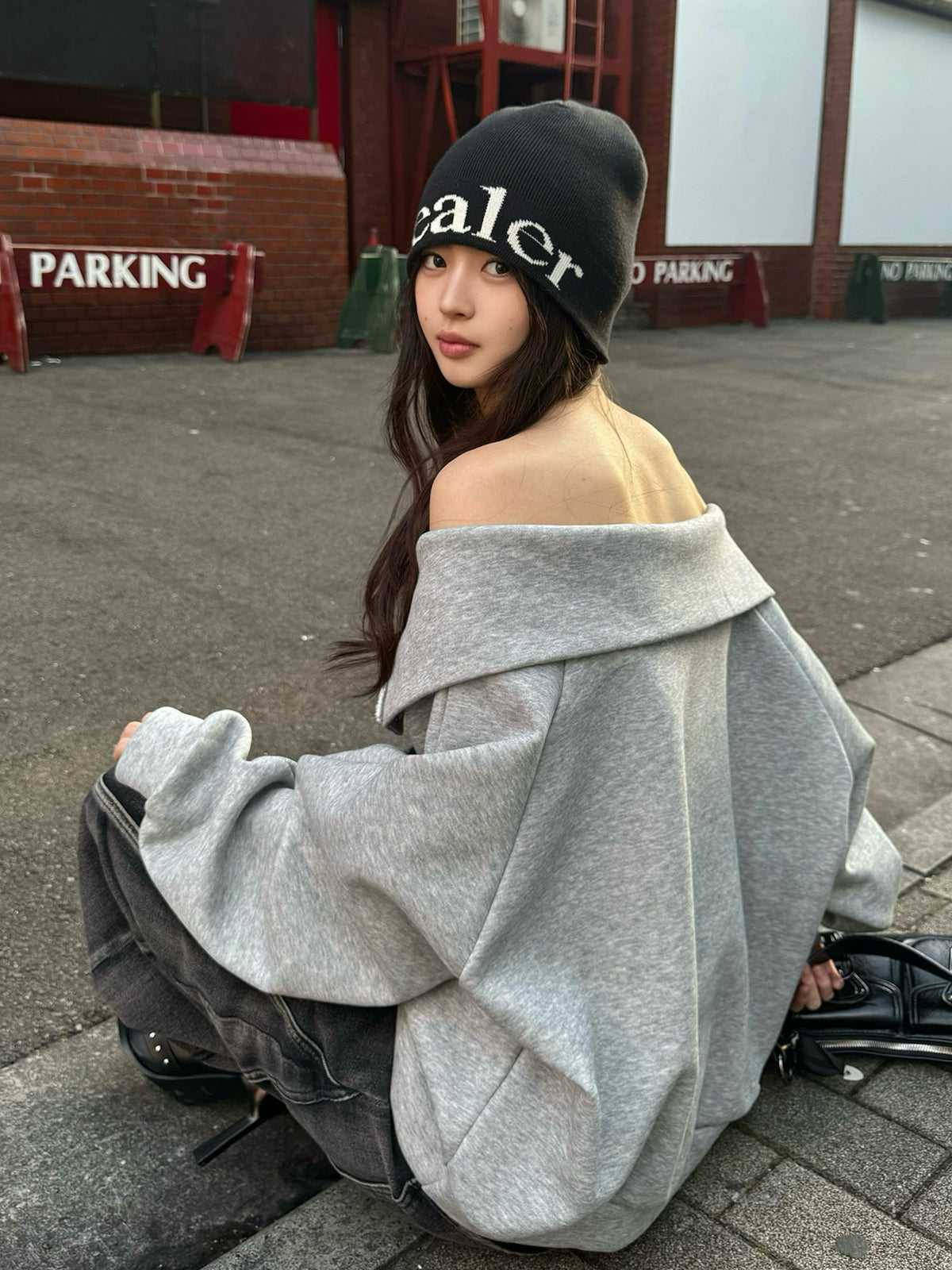 スナップボタンオフショルスウェット