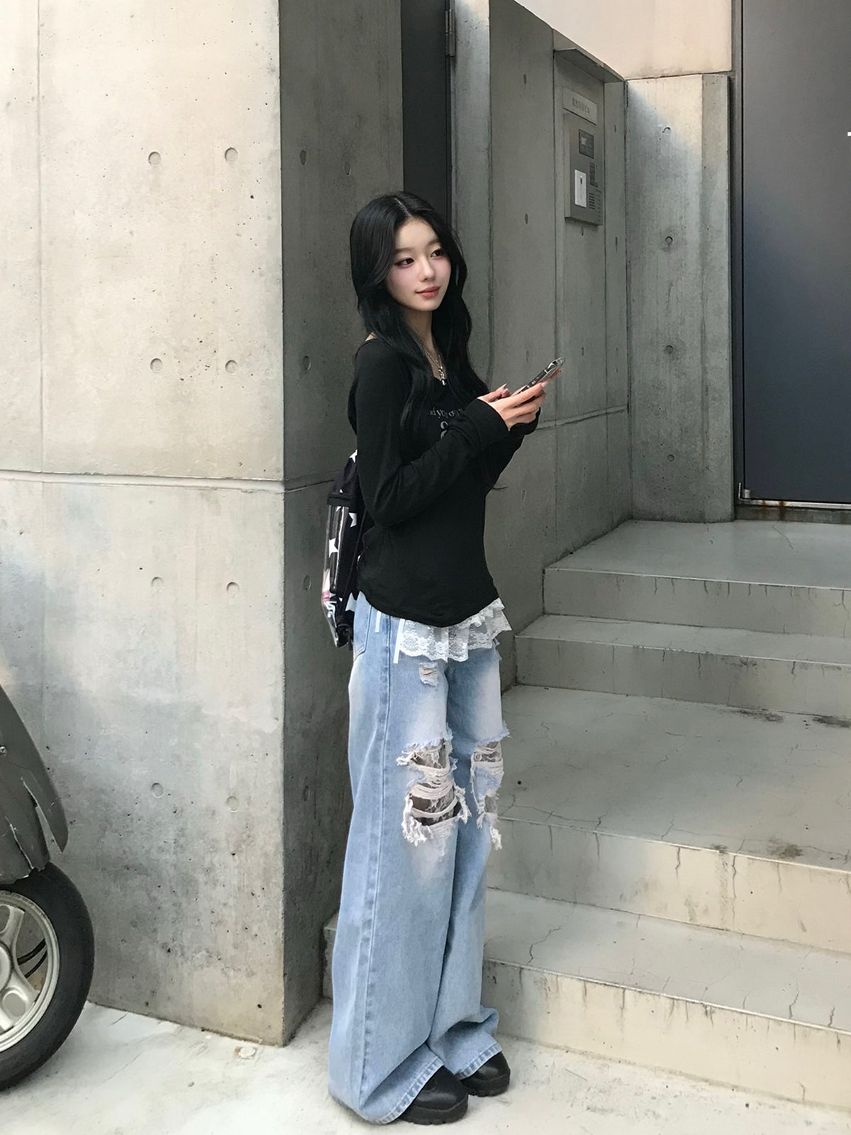 层叠蕾丝破损牛仔裤