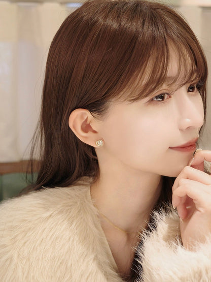 クリスタルハートマグネットピアス