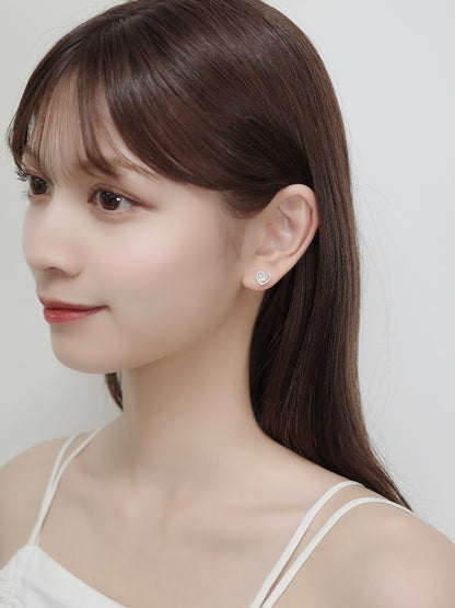 クリスタルハートマグネットピアス