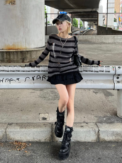 ボーダーダメージニット