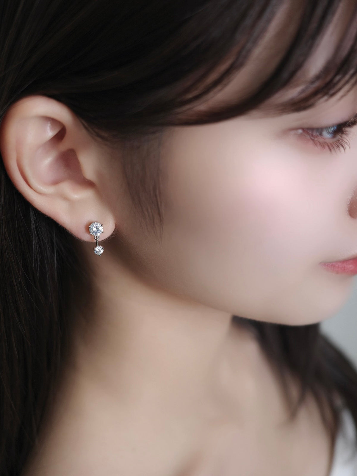 ツインビジューマグネットピアス