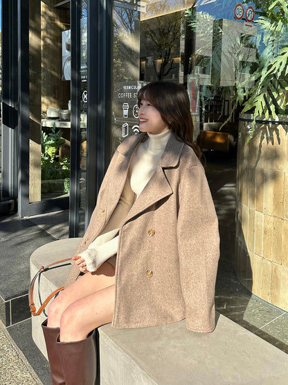 Double-breasted short coat