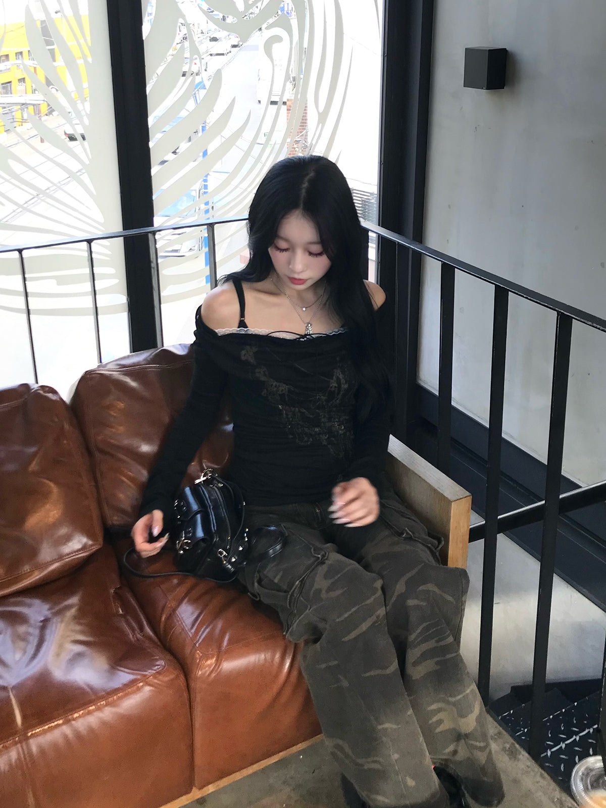 Chain Print Lace Docking Cut Sew