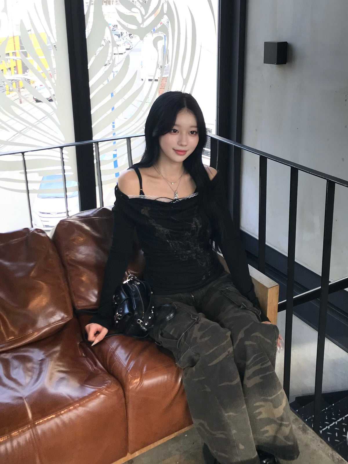 Chain Print Lace Docking Cut Sew