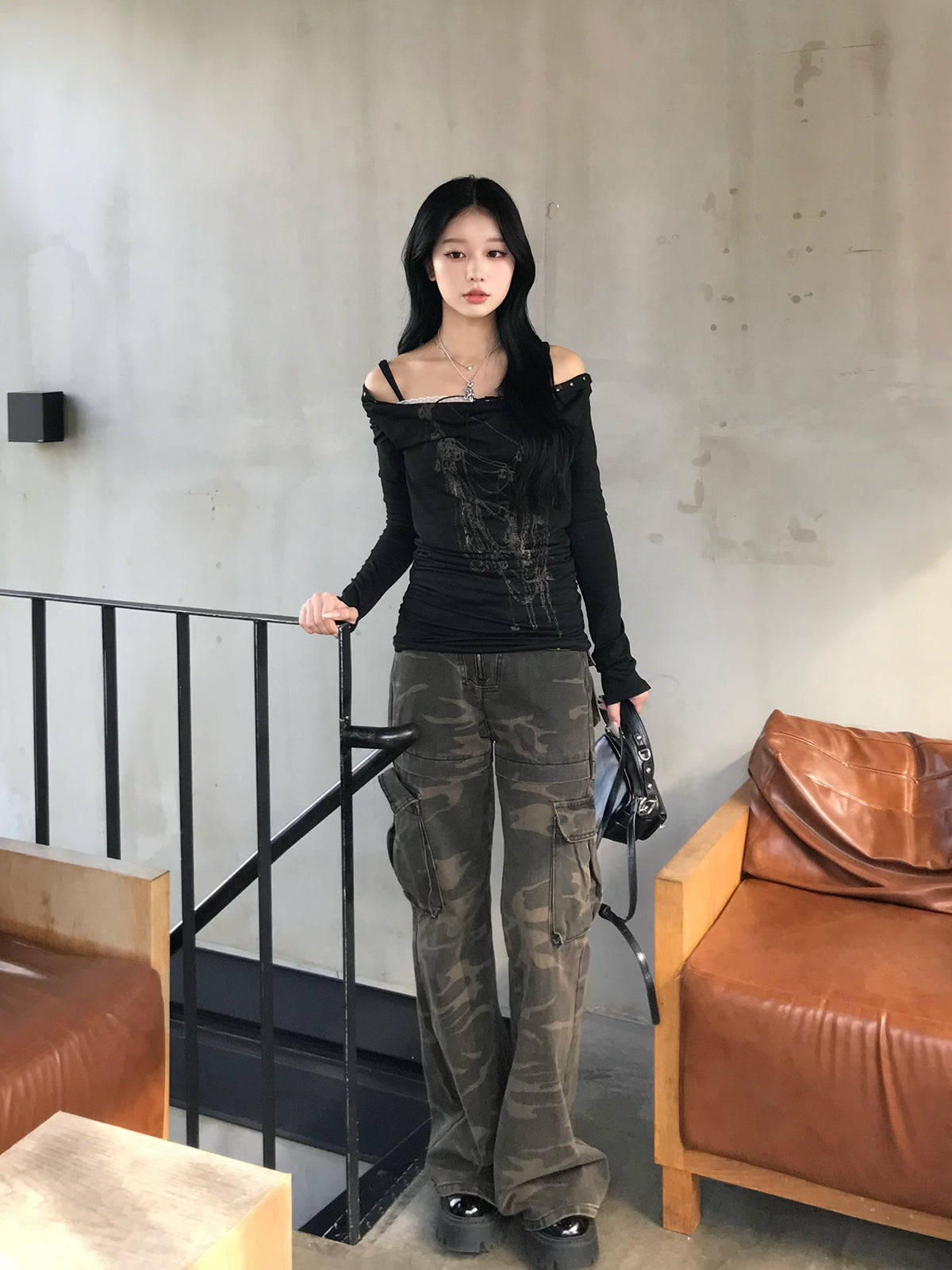 Chain Print Lace Docking Cut Sew