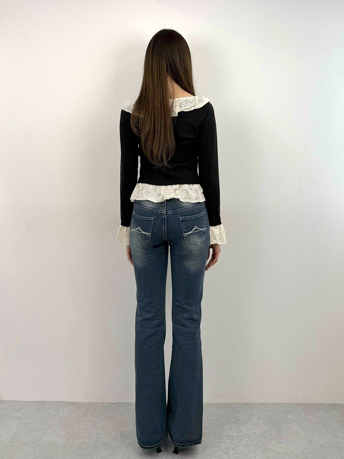 ローライズステッチデニムパンツ