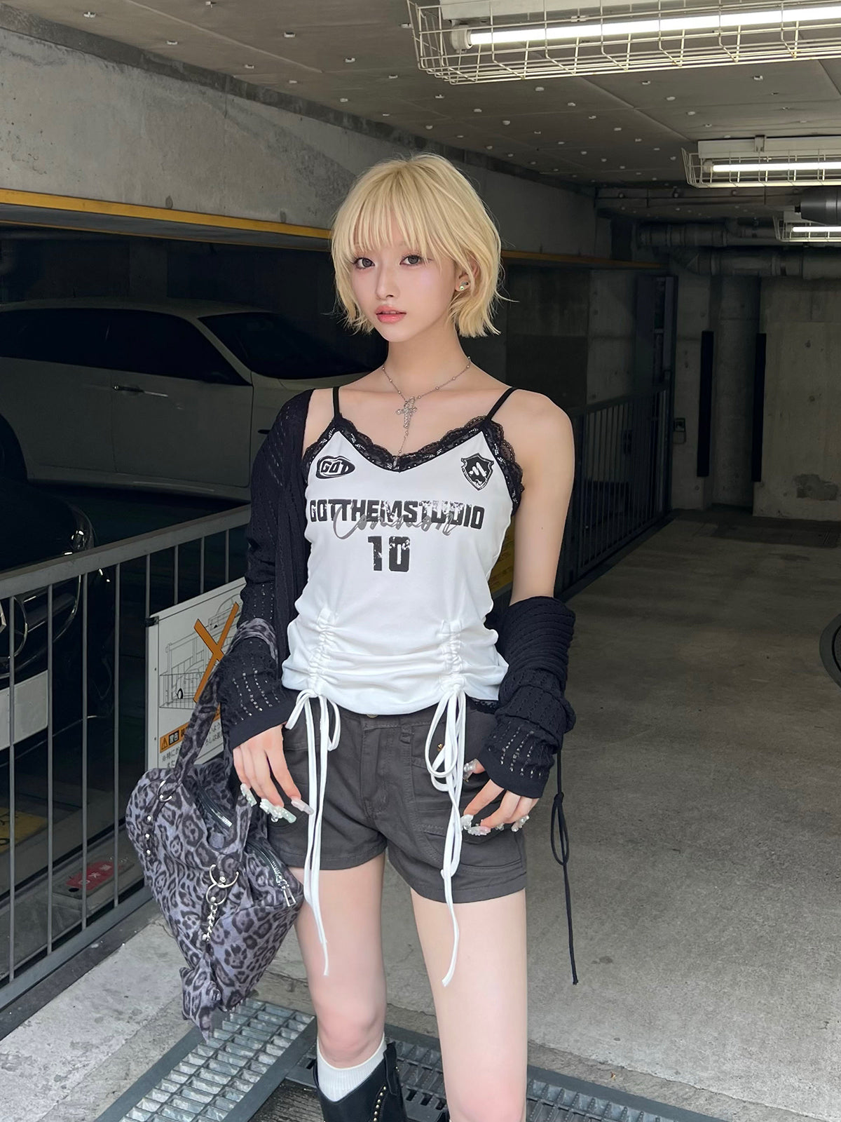 スタッズカーキデニムショートパンツ