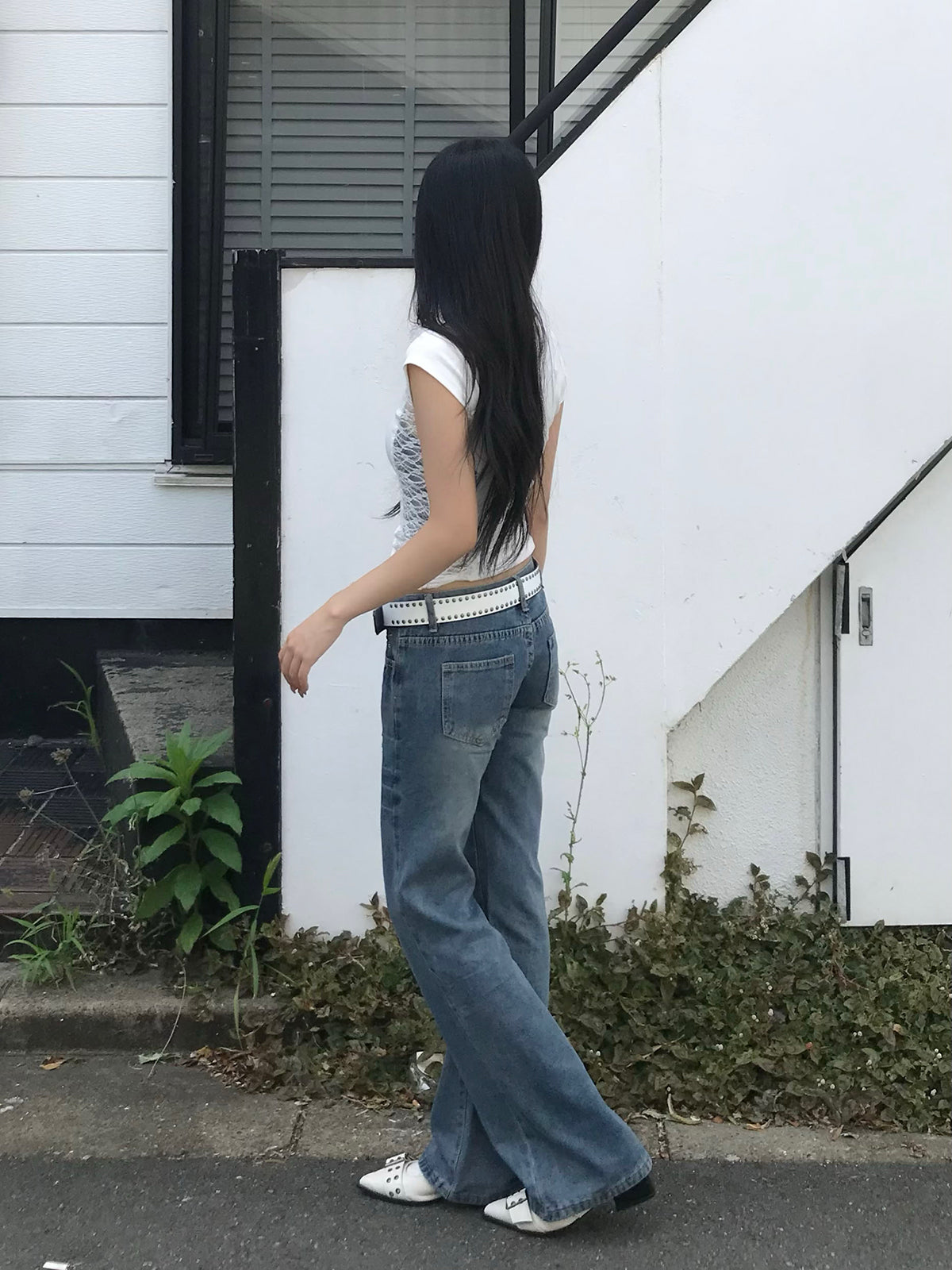 ローライズストーンセミフレアデニムパンツ