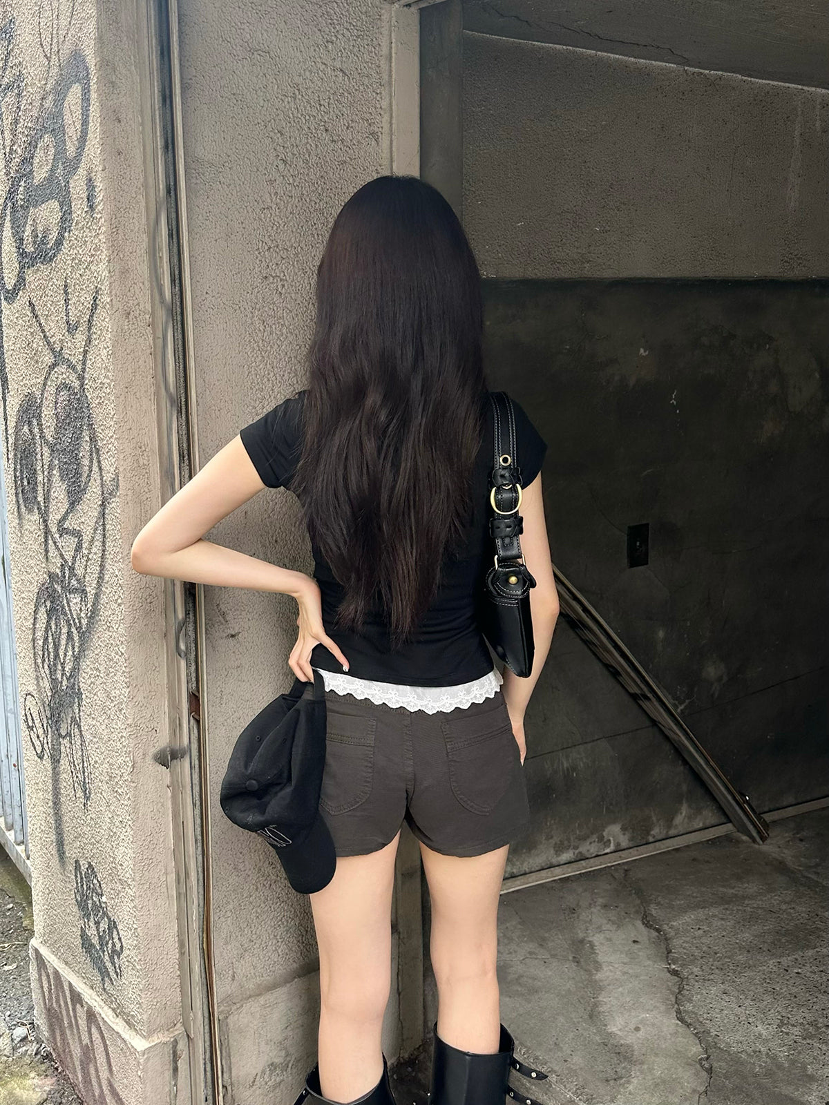 スタッズカーキデニムショートパンツ