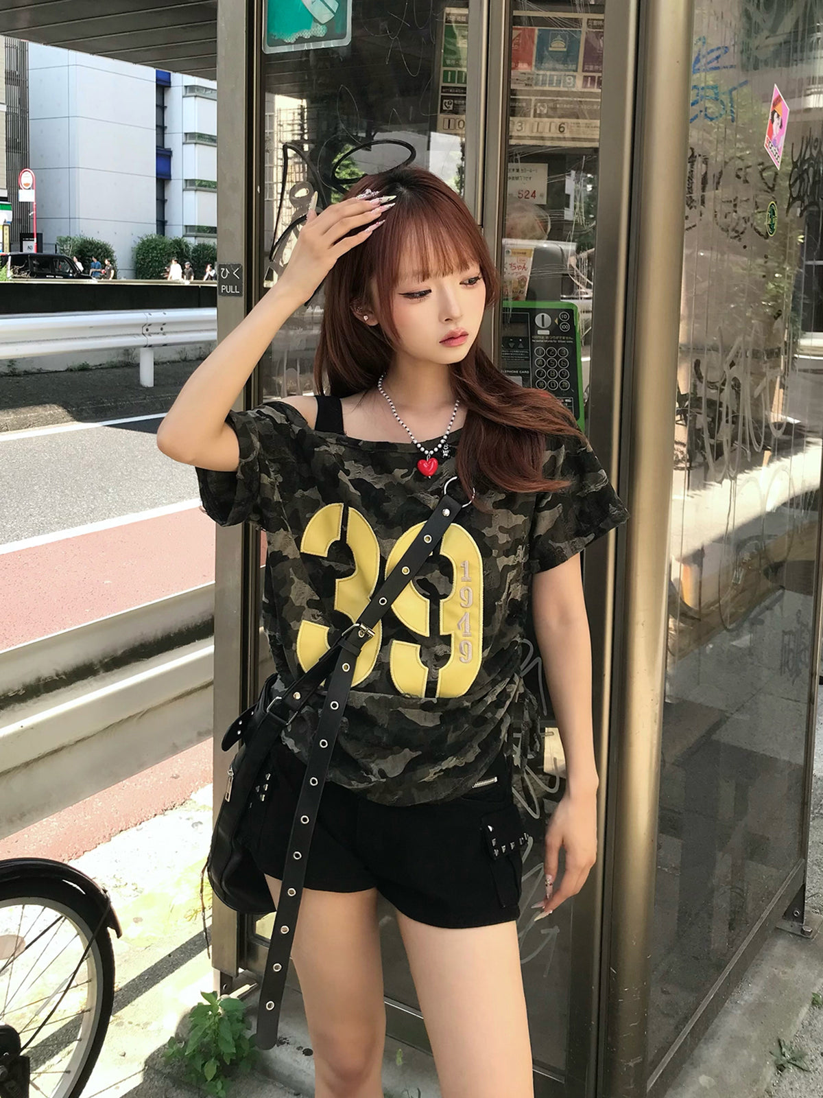 カモフラダメージワンショルTシャツ