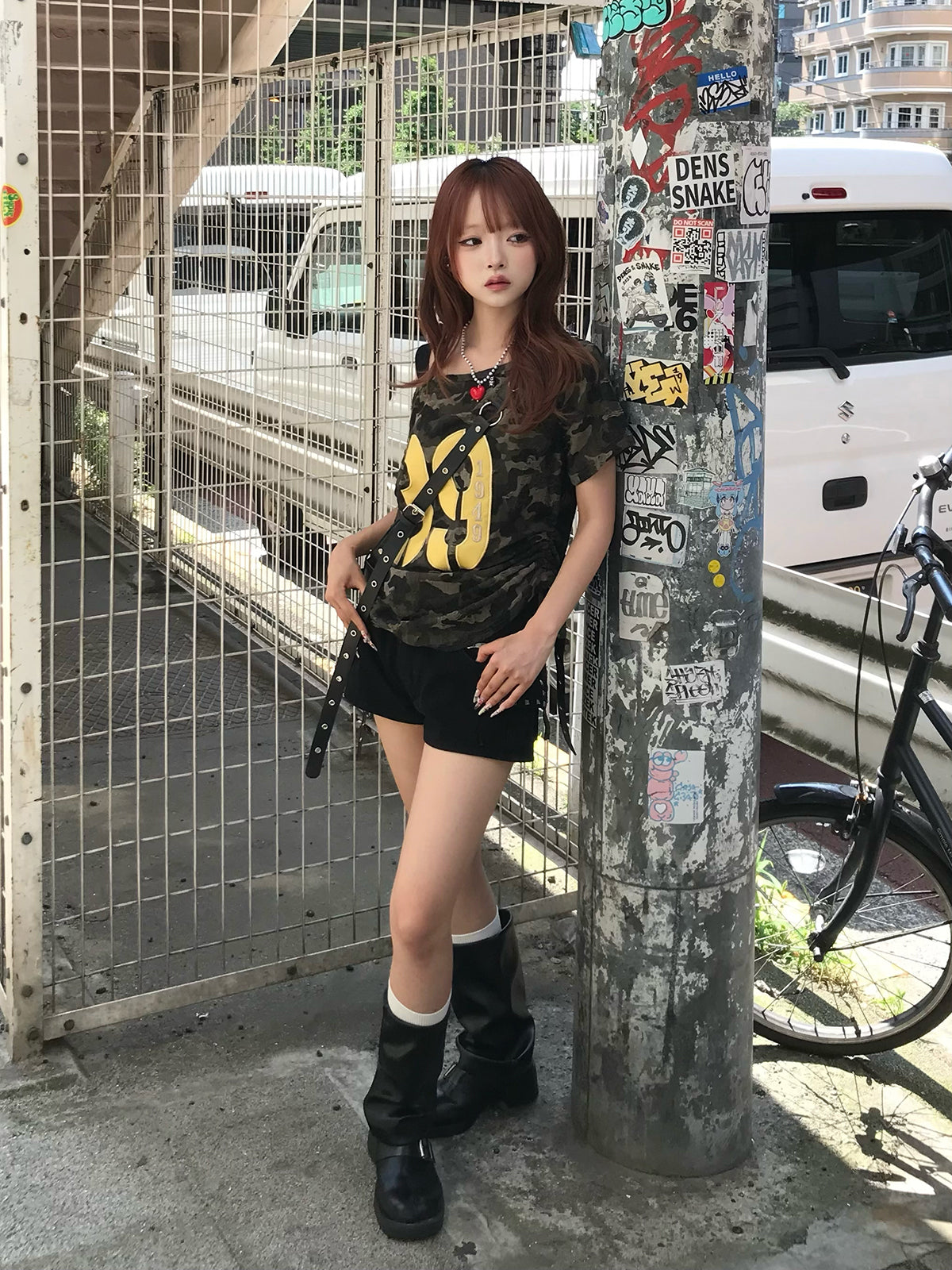 カモフラダメージワンショルTシャツ