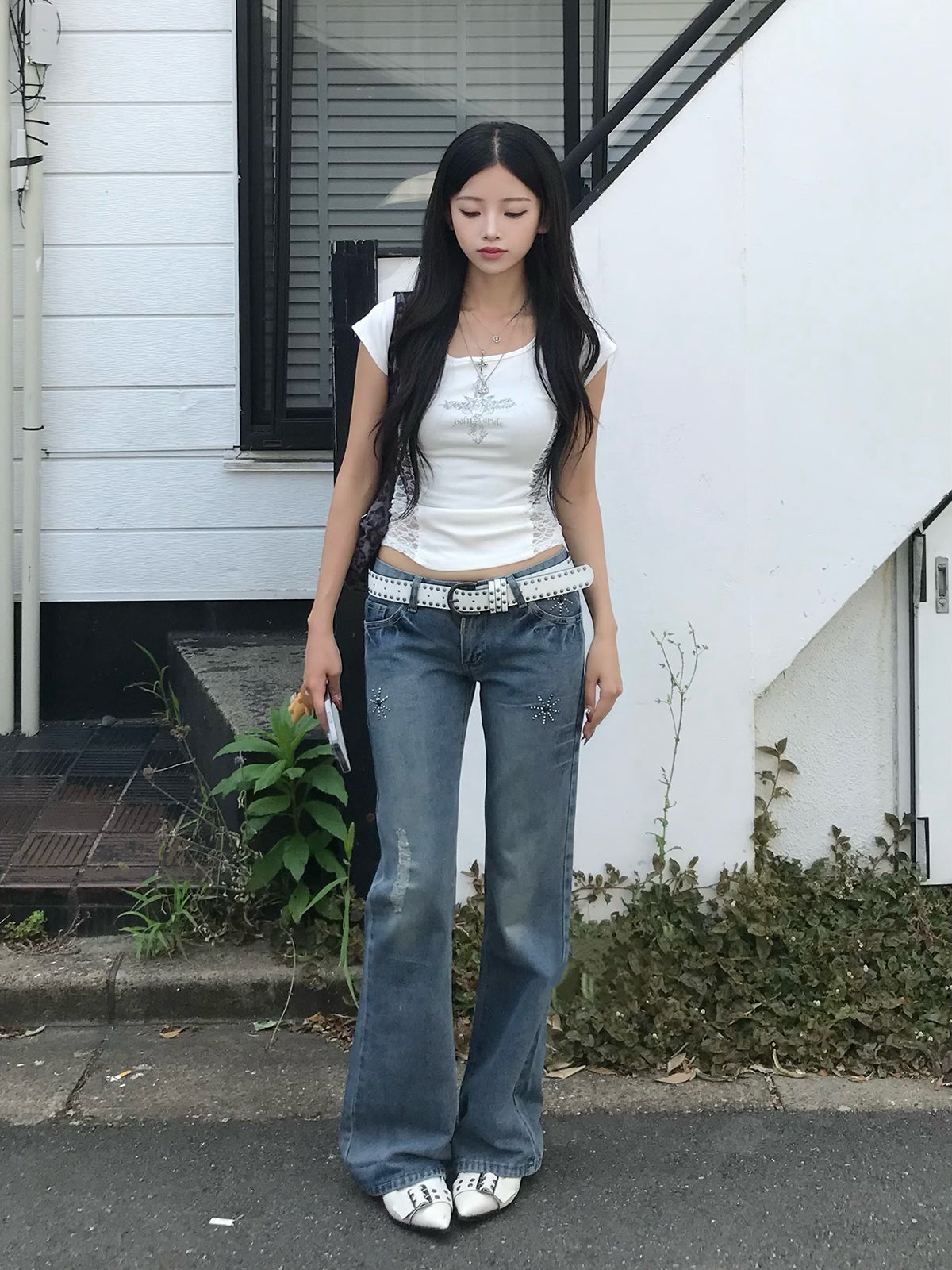 ローライズストーンセミフレアデニムパンツ