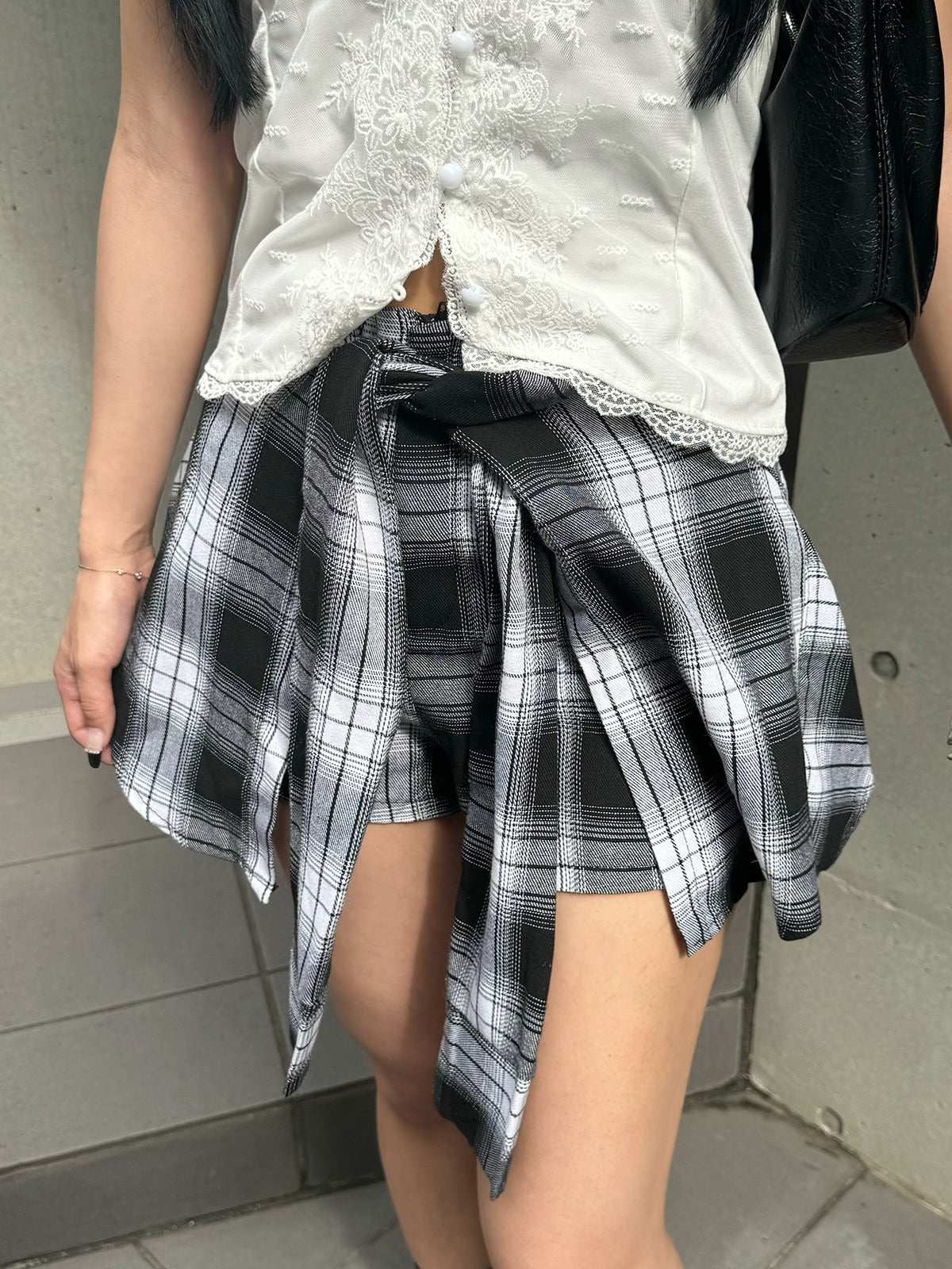 Waist design check short pants