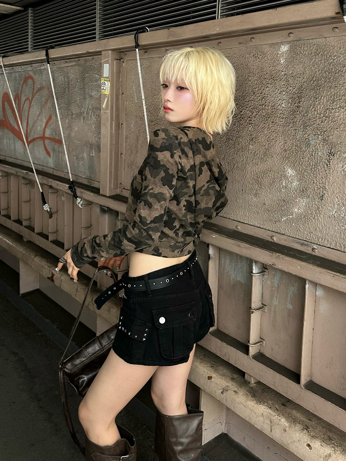 カモフラージュクロップドパーカー