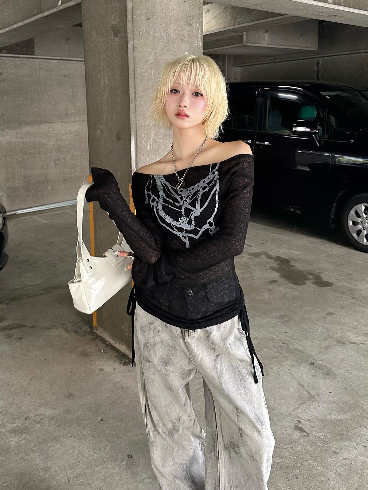 ネックレスデザインオフショルシアーカットソー