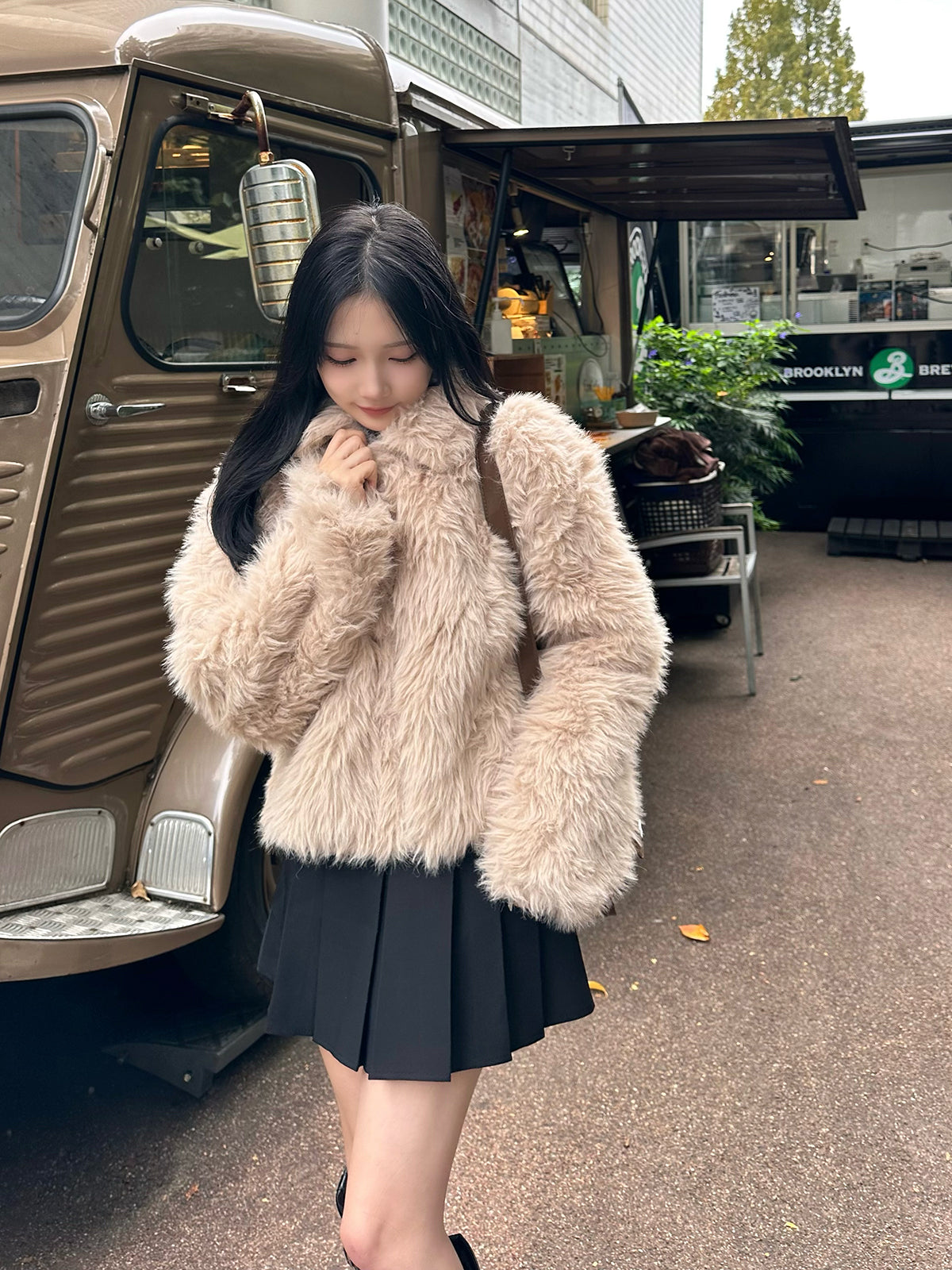 Fur-like zip coat