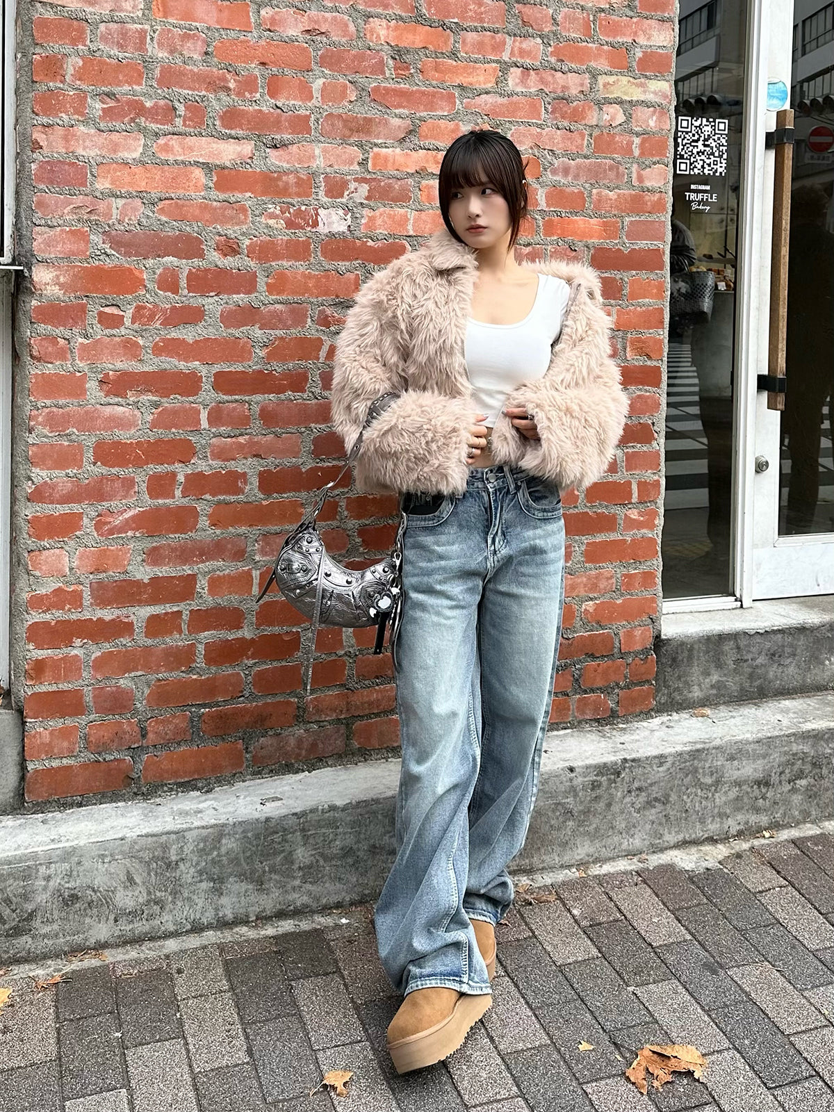 Fur-like zip coat
