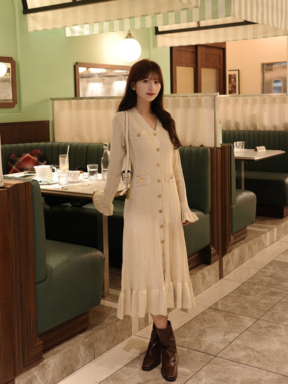 ゴールドボタンリブニットワンピース