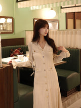 ゴールドボタンリブニットワンピース - アイボリー