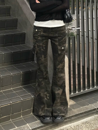 カモフラージュフレアデニムパンツ