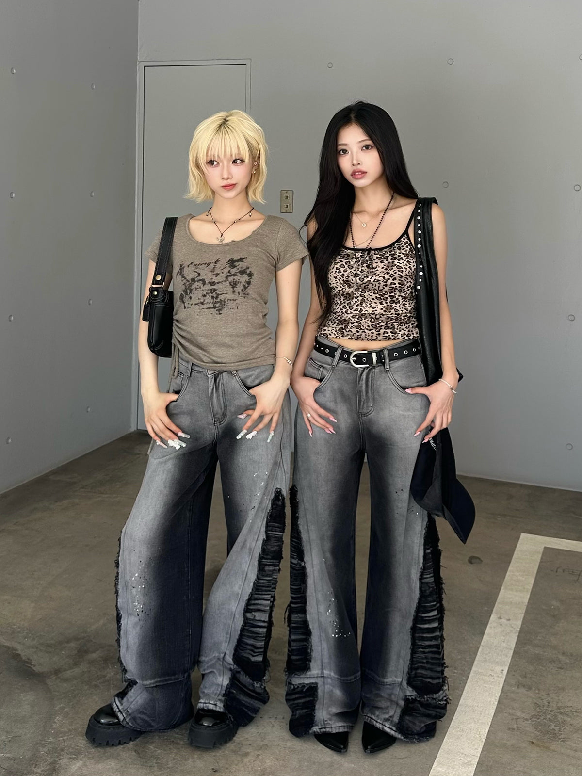 スリットデザインペイントデニムパンツ