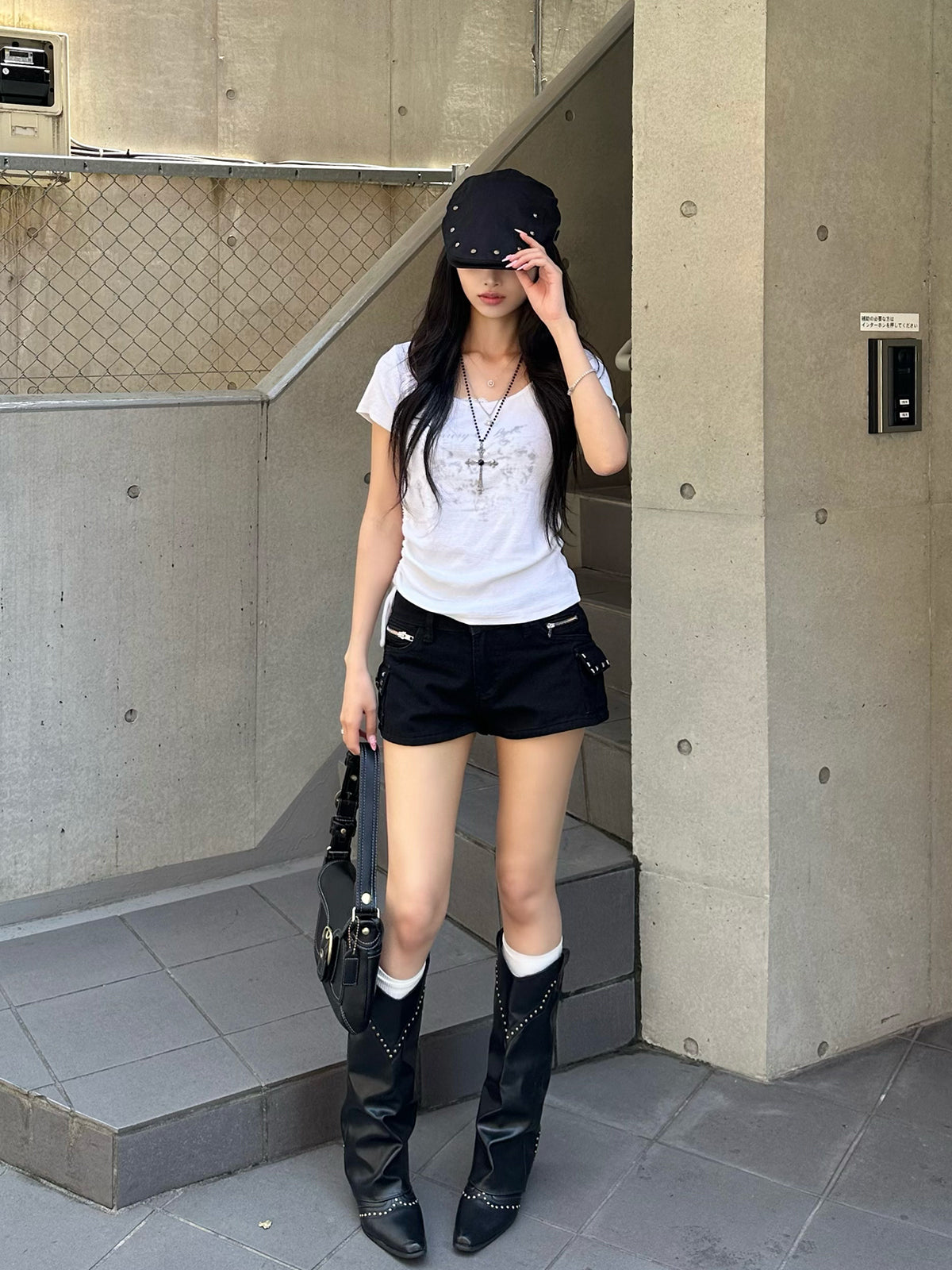 ドロストデザイングラフィックカットソー