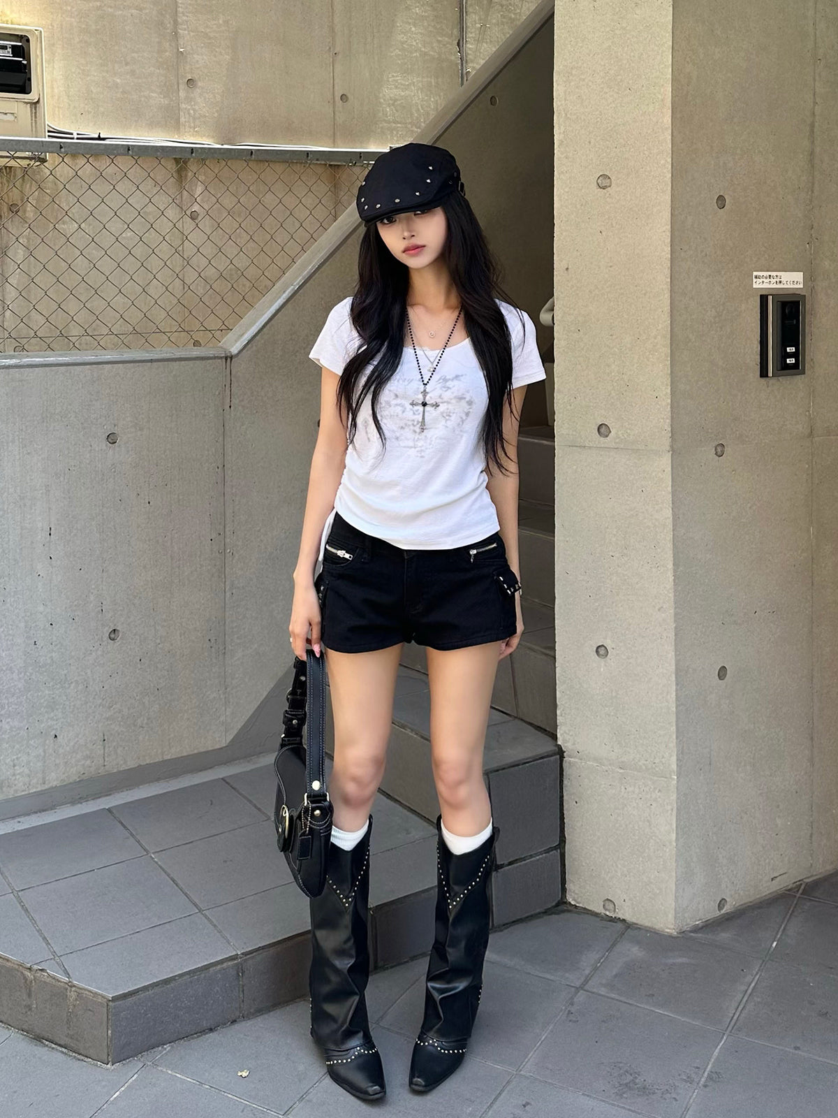 ドロストデザイングラフィックカットソー