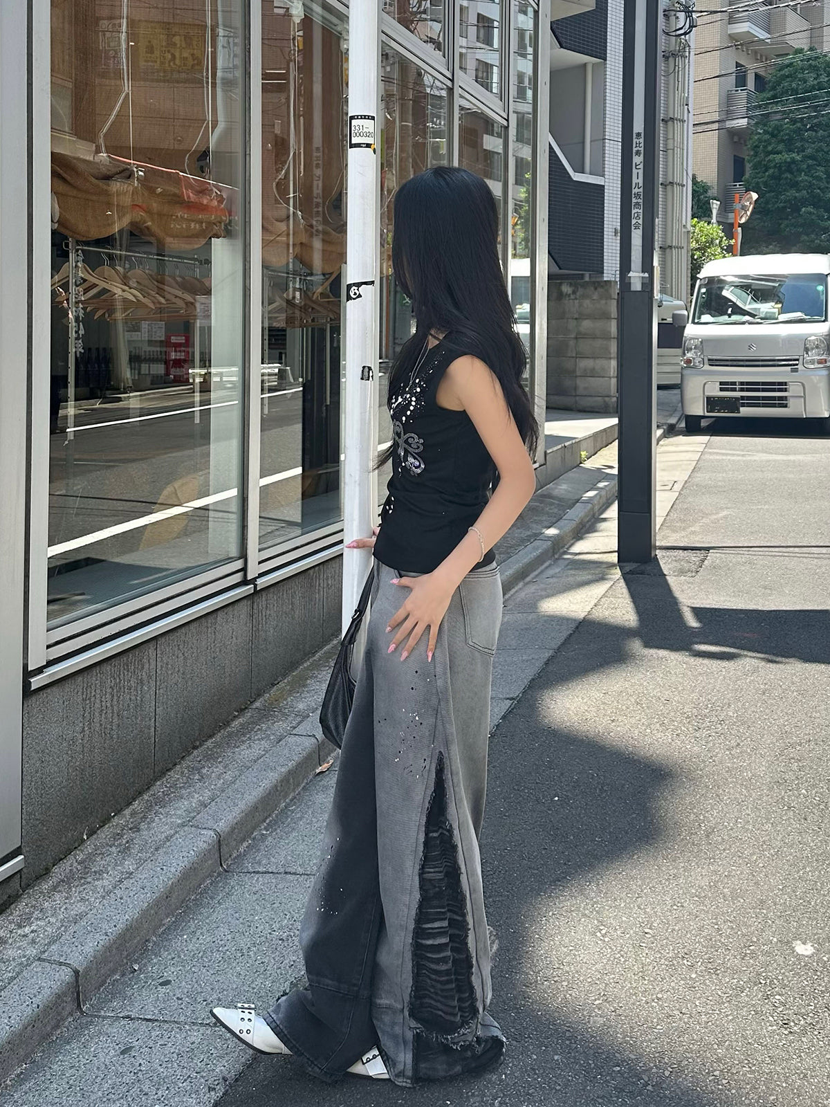 スリットデザインペイントデニムパンツ