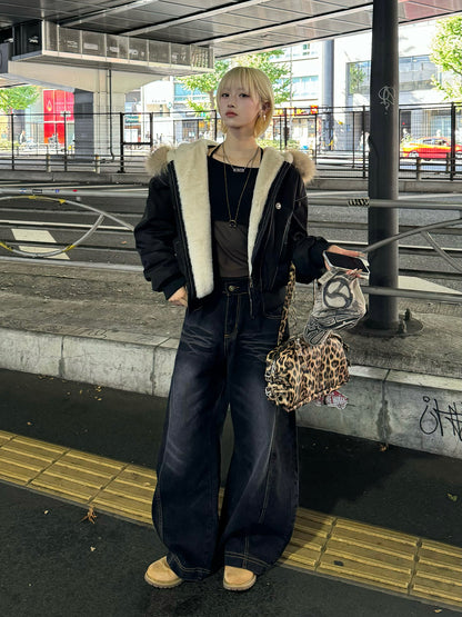 ボリュームカーブシルエットワイドデニムパンツ