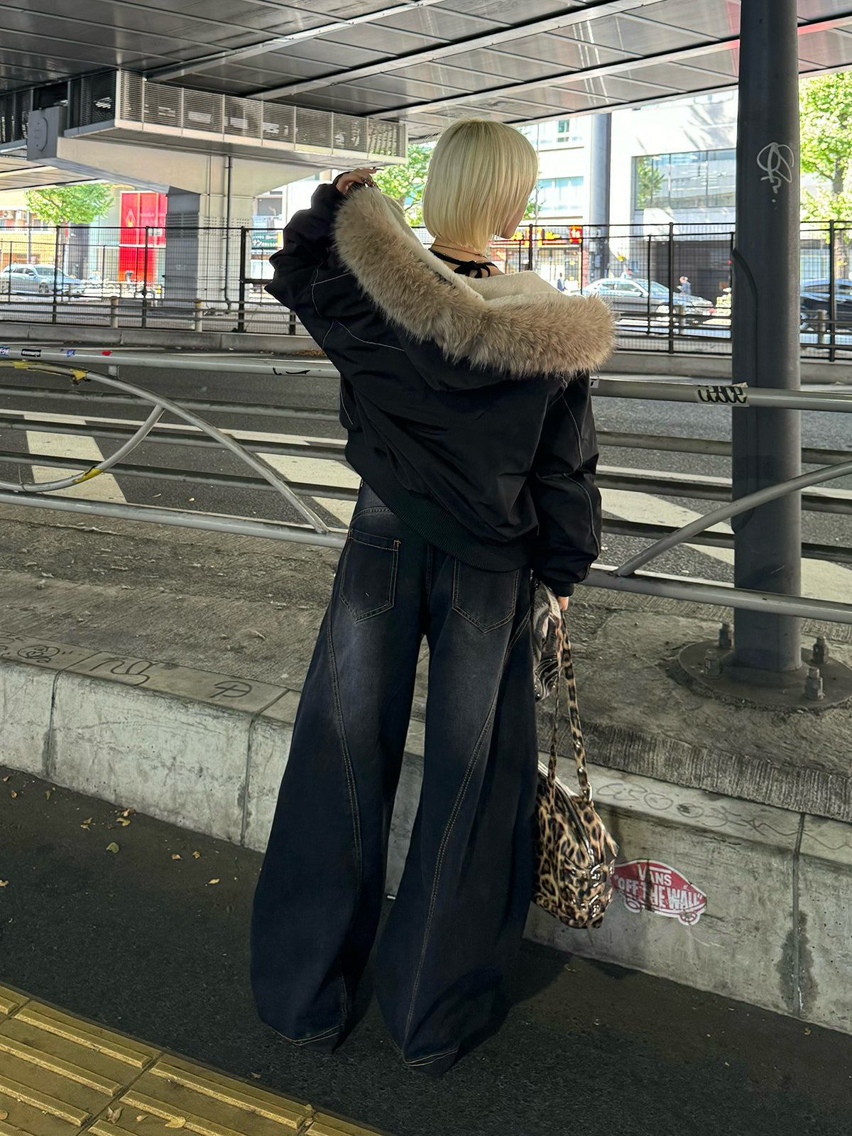 ステッチラインボリュームブルゾン