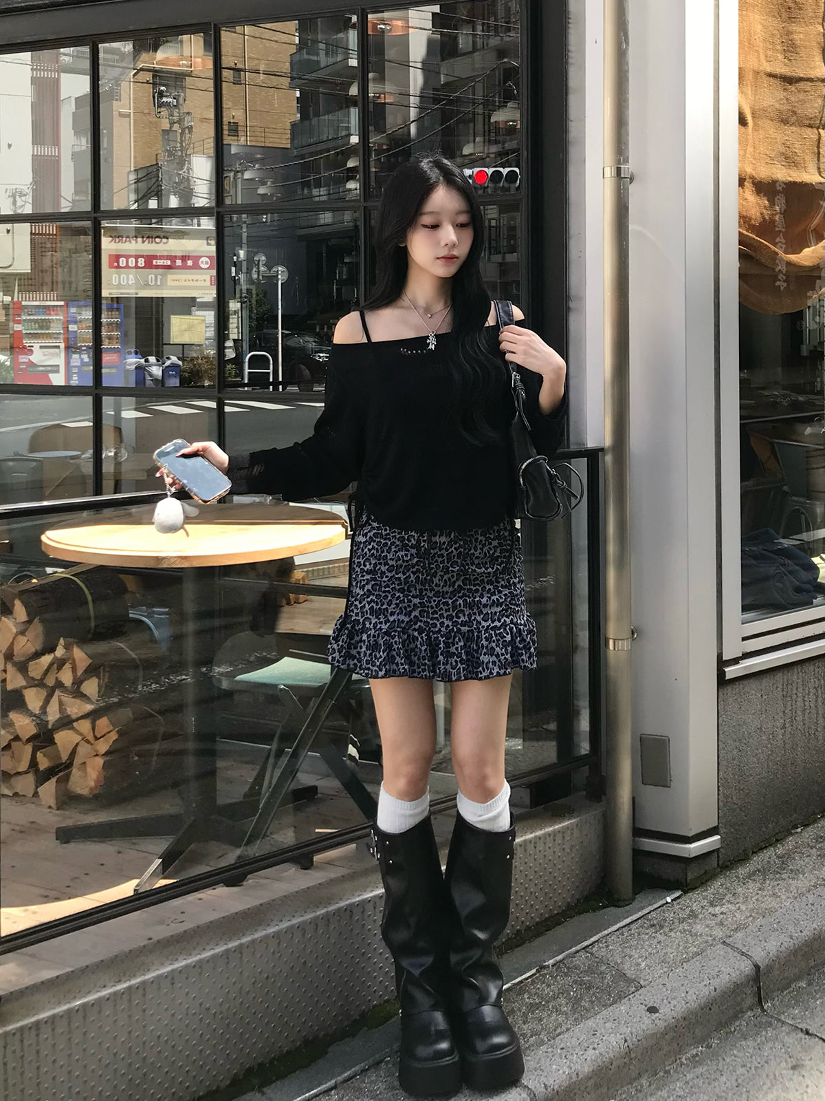 シャーリングレオパードミニスカート