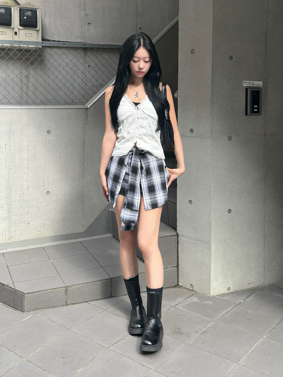 Waist design check short pants
