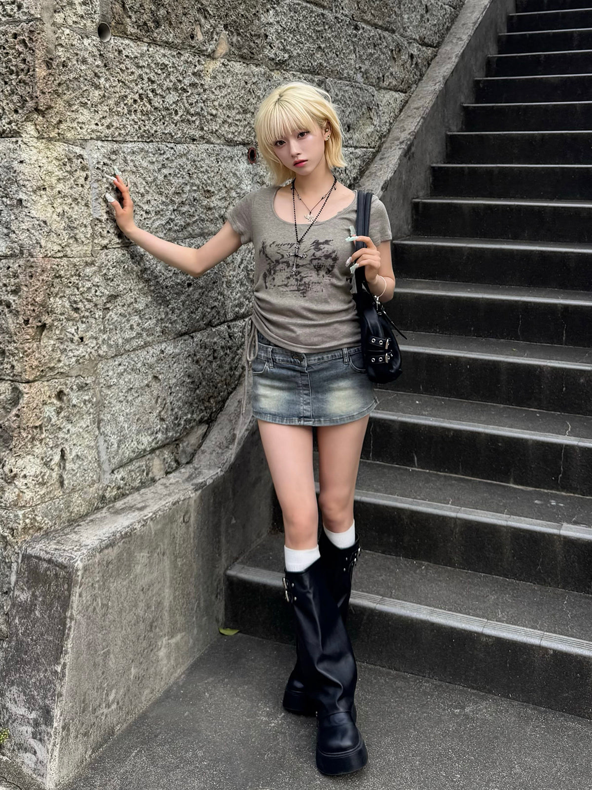ドロストデザイングラフィックカットソー