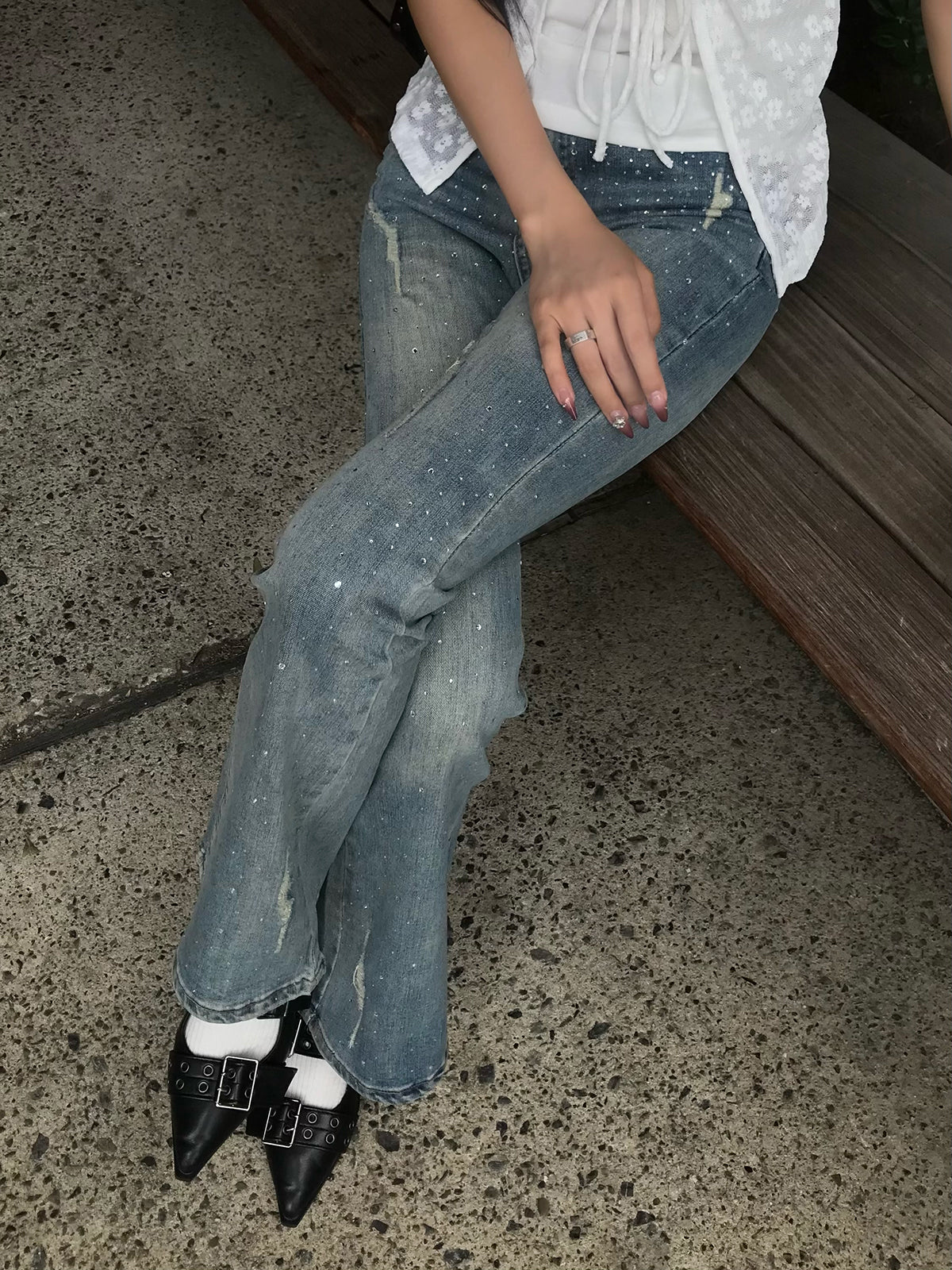 クリスタルストーンフレアデニムパンツ