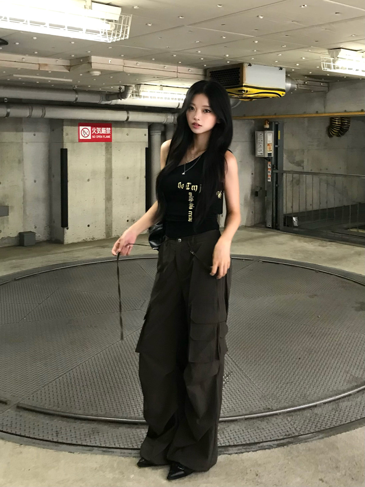 ナイロンカーゴパンツ