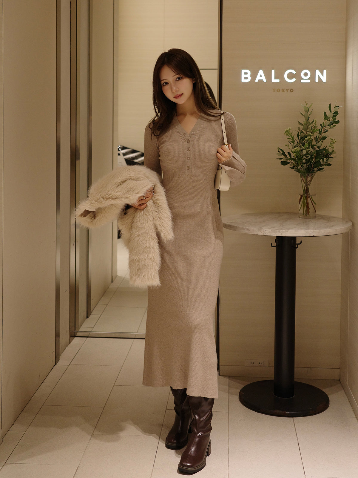 フロントボタンフレアニットワンピース【11月下旬予約】