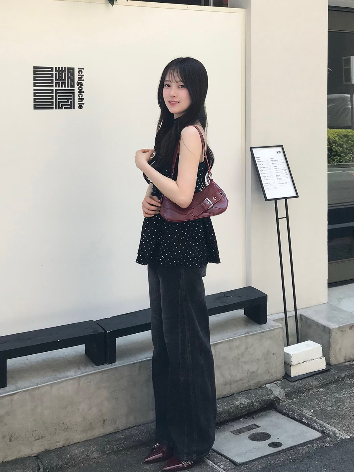 サイドステッチストレートデニムパンツ