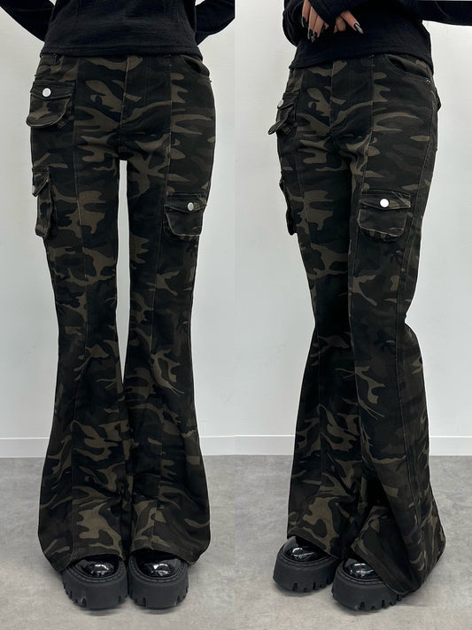 カモフラージュフレアデニムパンツ