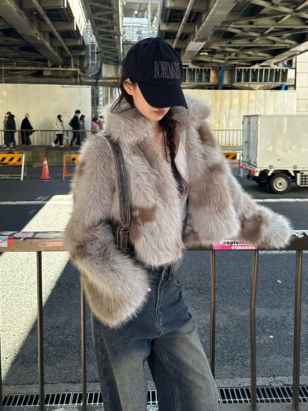 マーブルファータッチジップコート