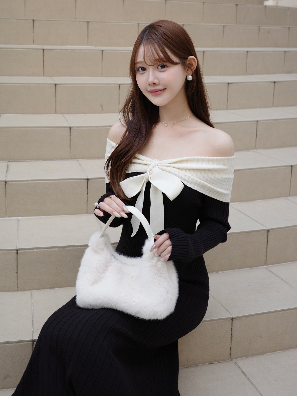 リボンオフショルリブニットワンピース