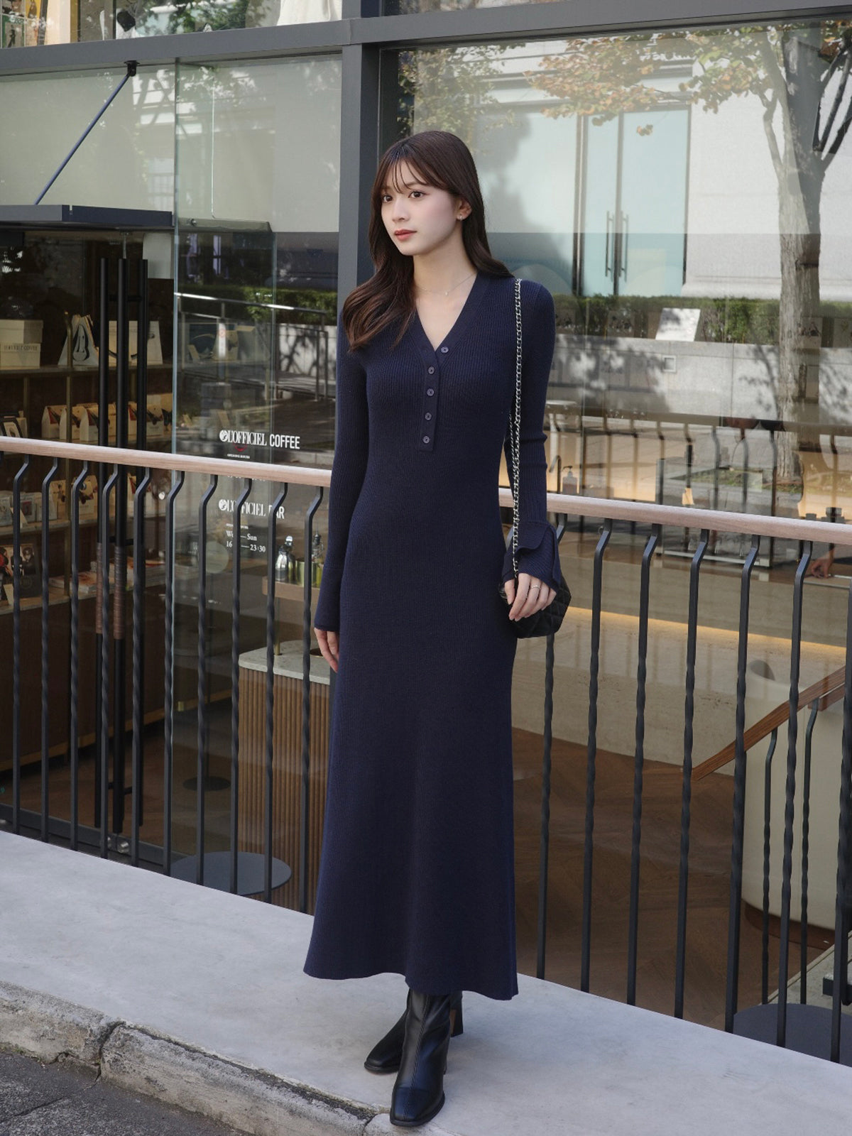 フロントボタンフレアニットワンピース