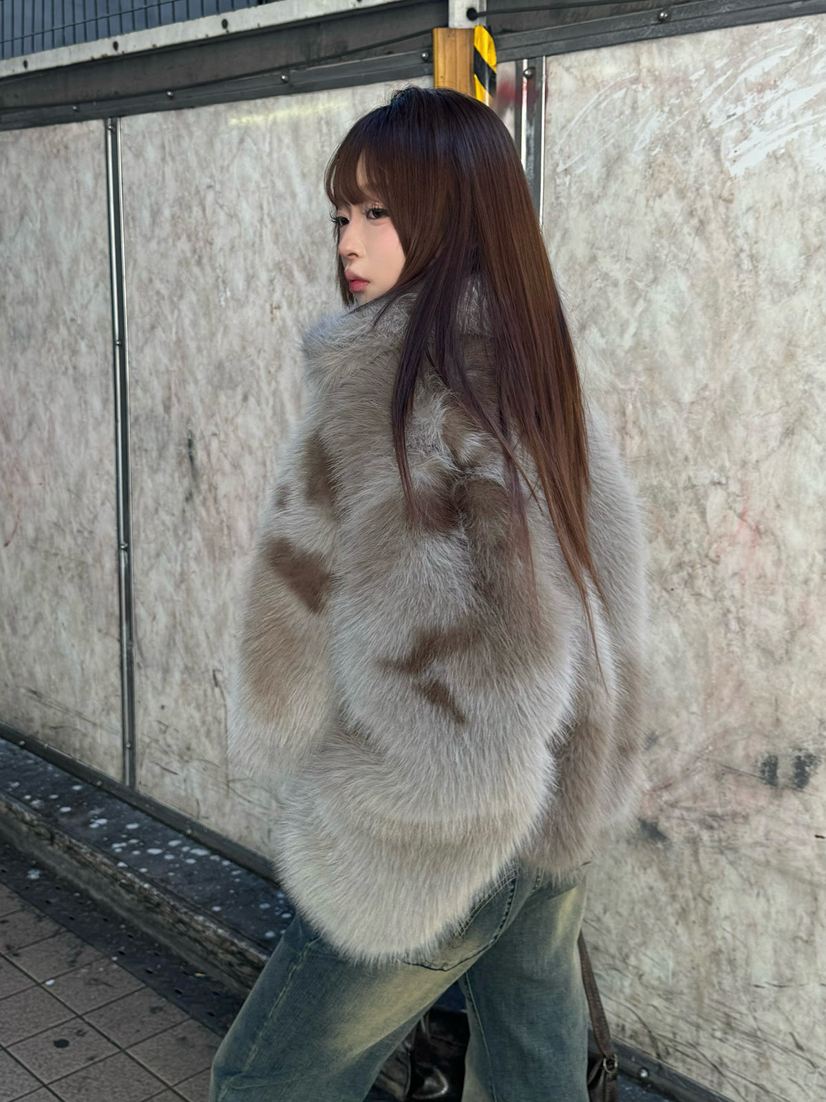 マーブルファータッチジップコート