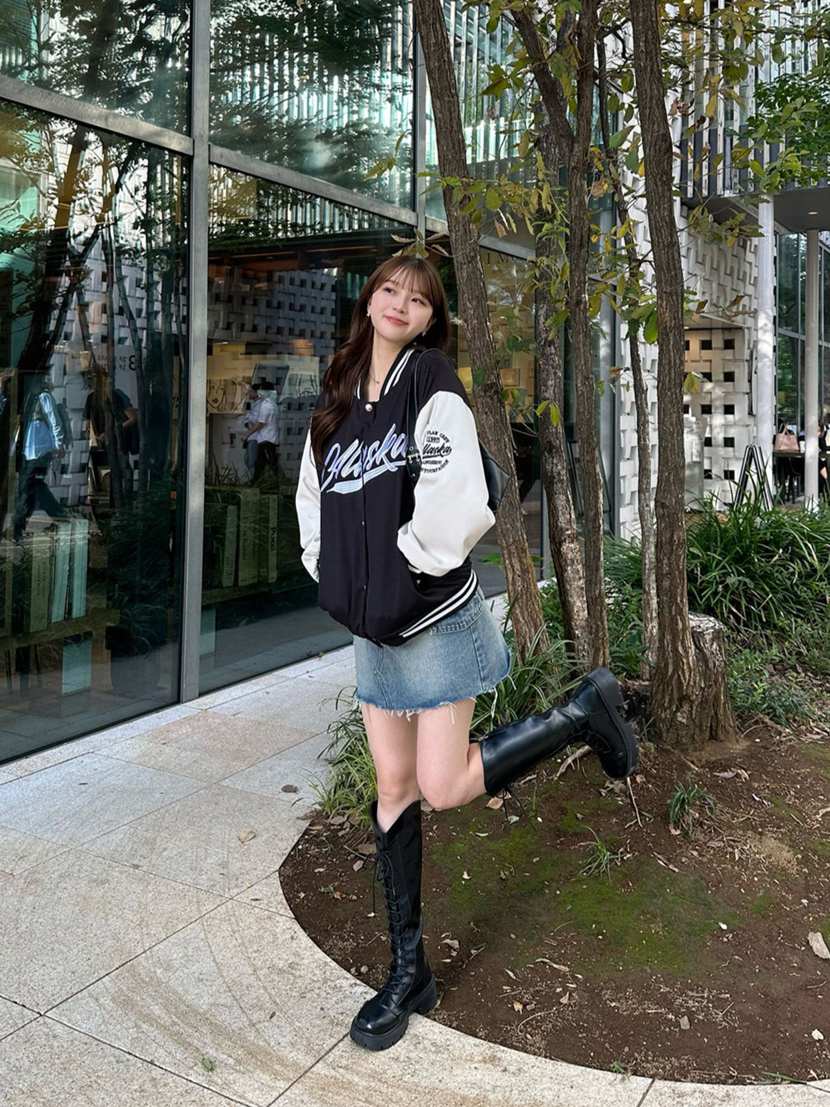 포켓 디자인 데님 미니 스커트
